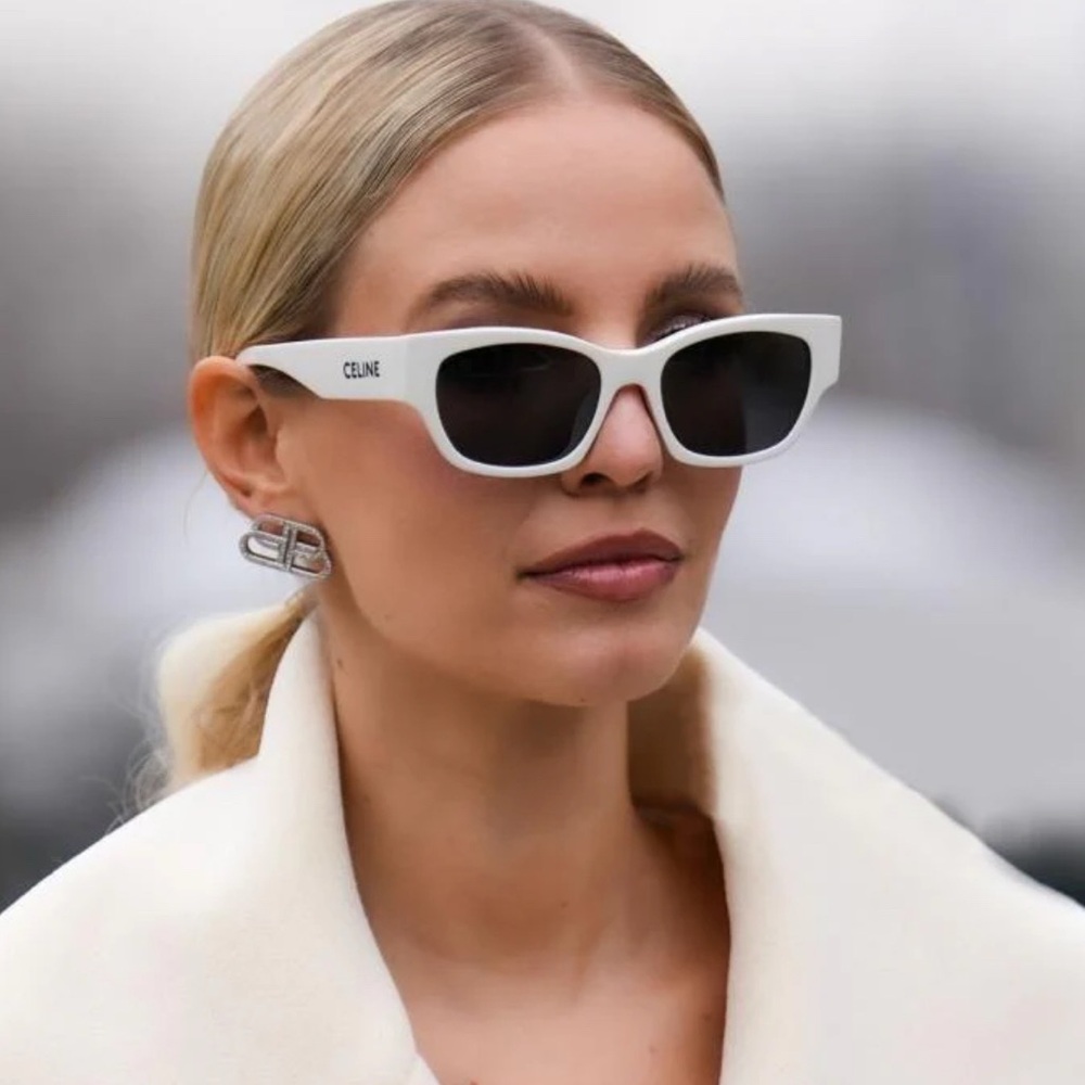 Iconic Celine White Sunglasses  (CL40197U) (like new)
